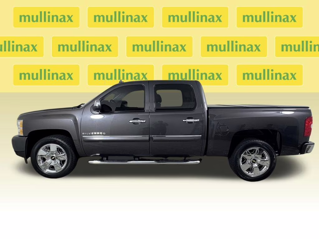 2011 Taupe Gray Metallic Chevrolet Silverado 1500 LT RWD Truck