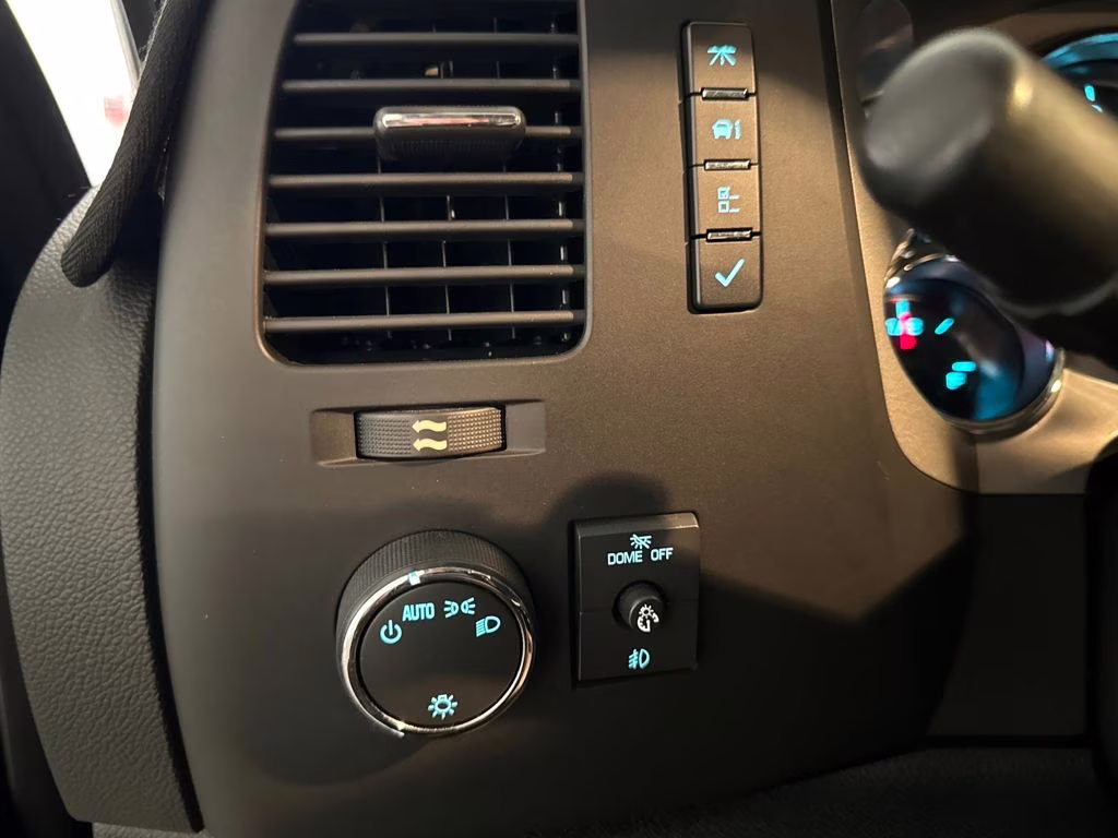 2011 Taupe Gray Metallic Chevrolet Silverado 1500 LT RWD Truck