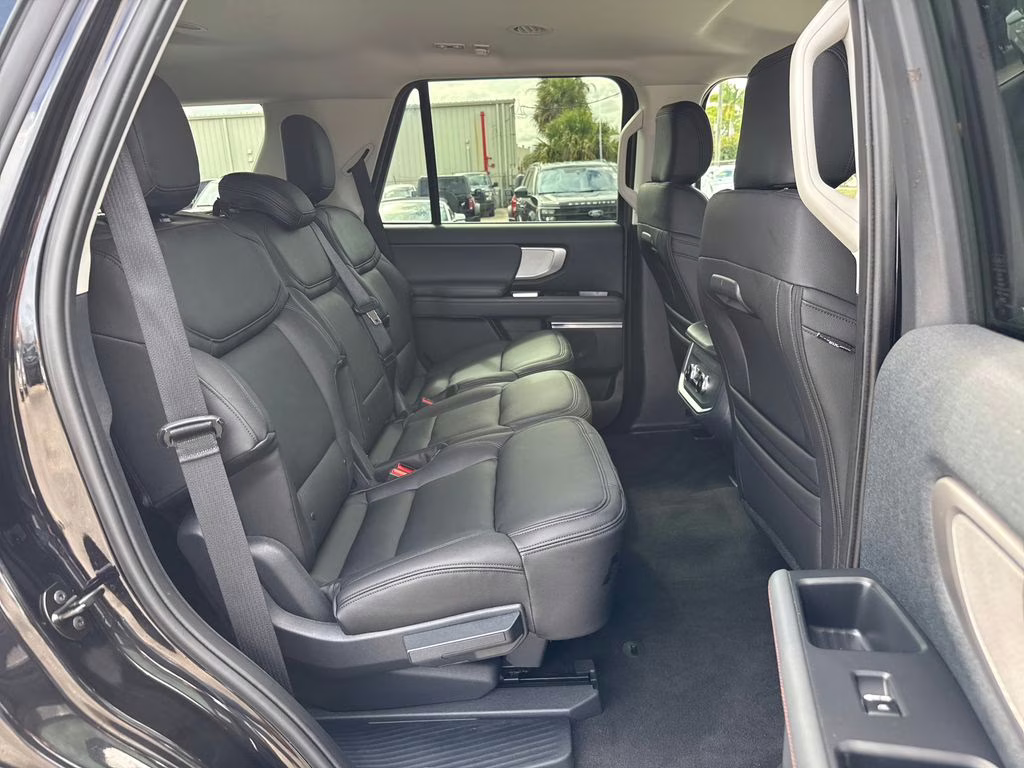 2025 Agate Black Metallic Ford Expedition Active RWD SUV