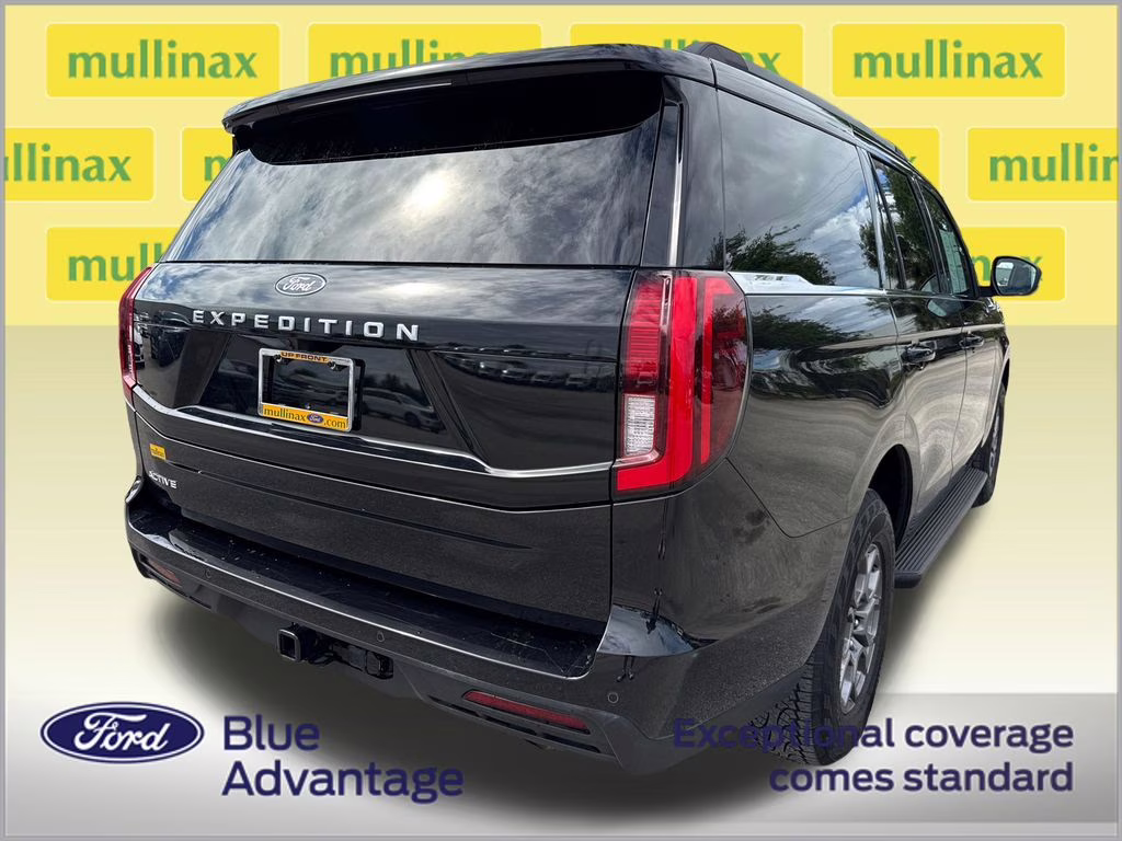 2025 Agate Black Metallic Ford Expedition Active RWD SUV
