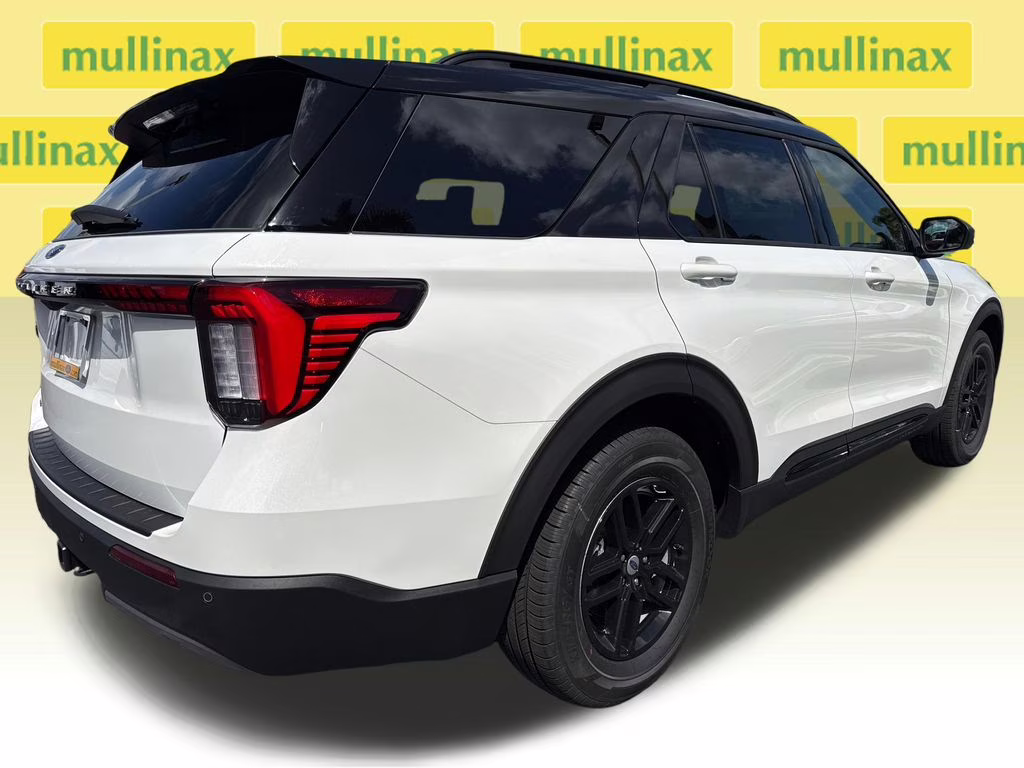 2026 Star White Metallic Tri-Coat Ford Explorer Active RWD SUV