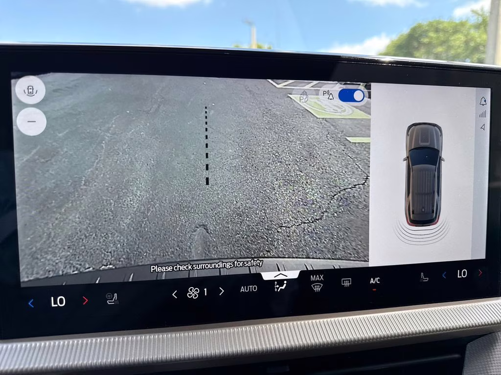 2026 Star White Metallic Tri-Coat Ford Explorer Active RWD SUV