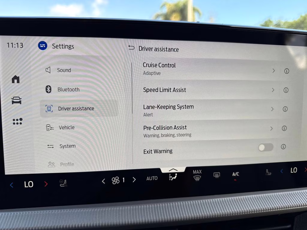 2026 Star White Metallic Tri-Coat Ford Explorer Platinum 4X4 SUV