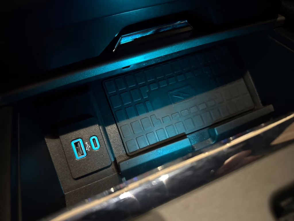 2021 Red Metallic Ford Expedition XLT RWD SUV