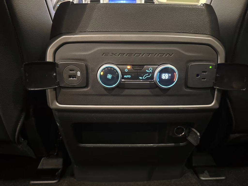 2021 Red Metallic Ford Expedition XLT RWD SUV