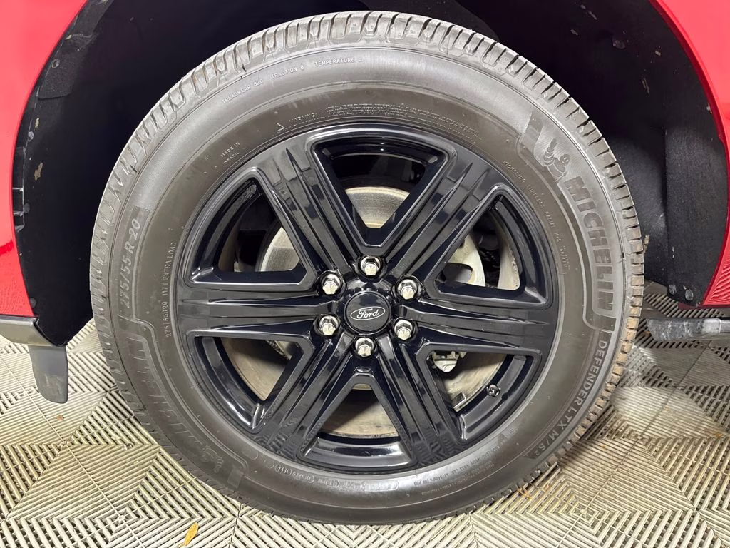 2021 Red Metallic Ford Expedition XLT RWD SUV