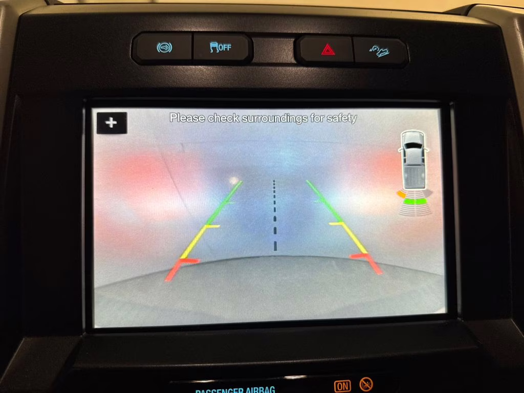 2018 White Gold Metallic Ford Super Duty F-250 SRW Lariat 4X4 Truck