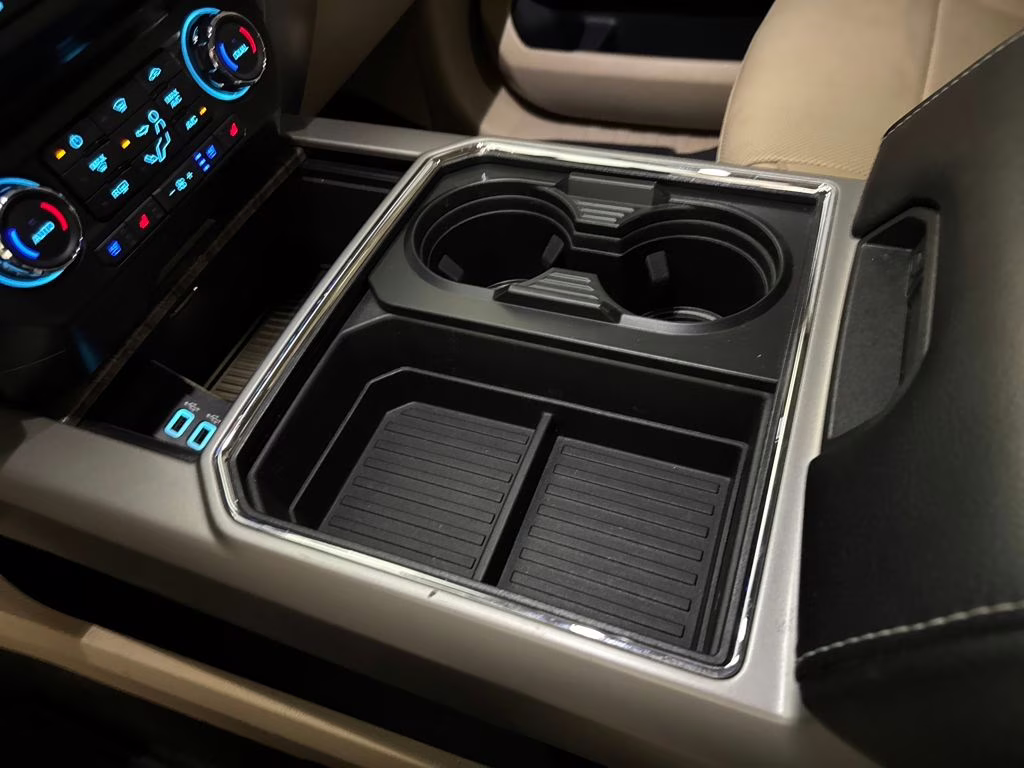 2018 White Gold Metallic Ford Super Duty F-250 SRW Lariat 4X4 Truck