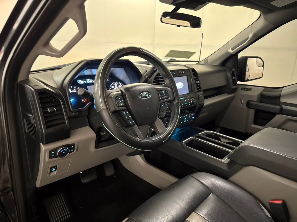 2020 Magnetic Metallic Ford F-150 XL 4X4 Truck