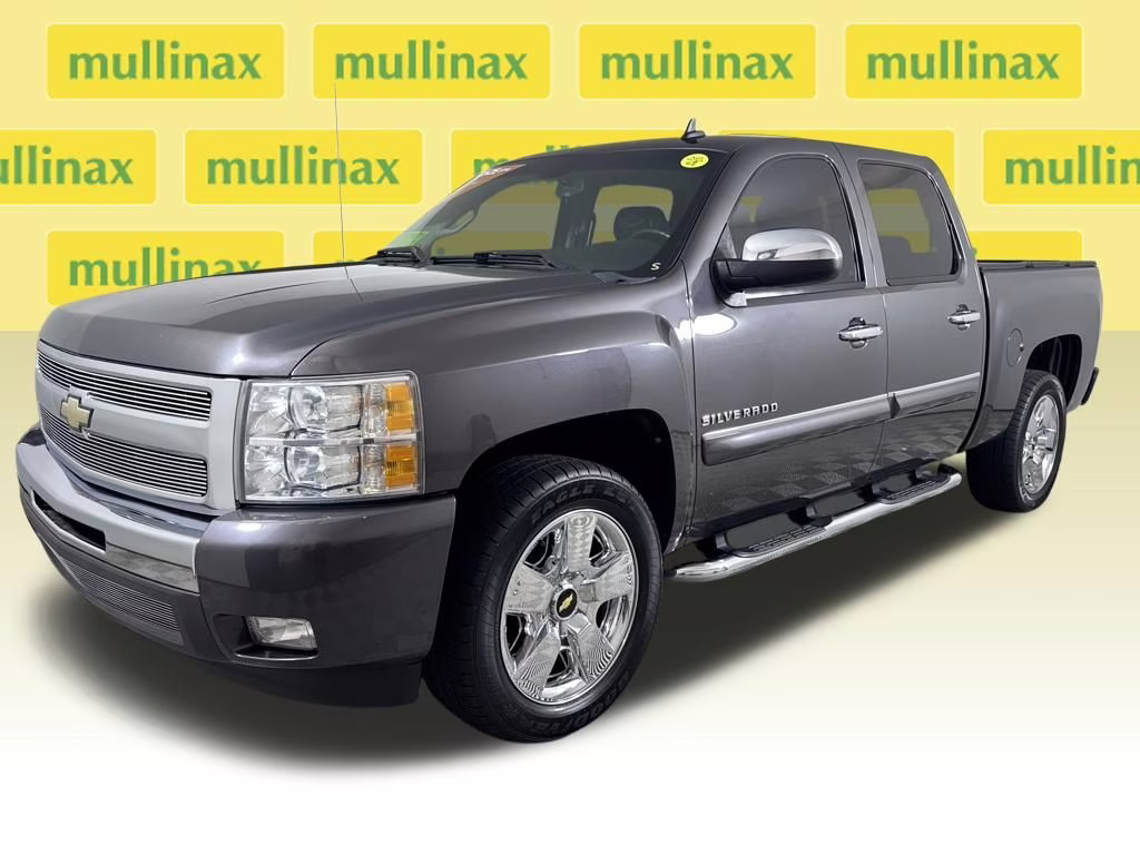 2011 Taupe Gray Metallic Chevrolet Silverado 1500 LT RWD Truck