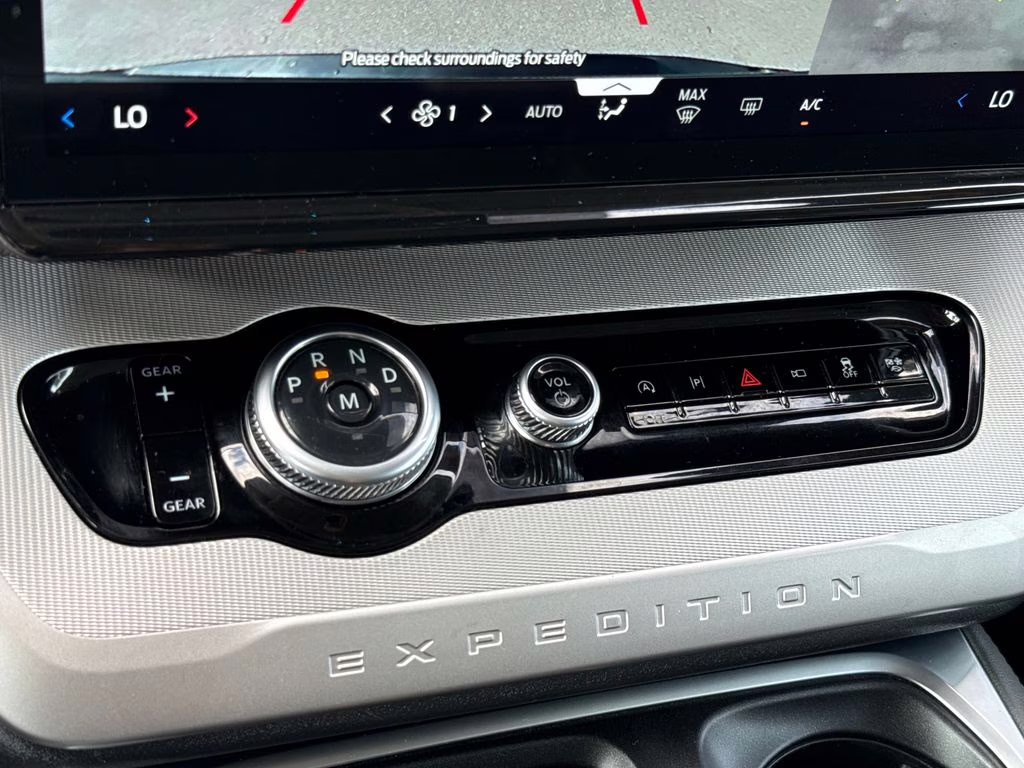 2025 Agate Black Metallic Ford Expedition Active RWD SUV