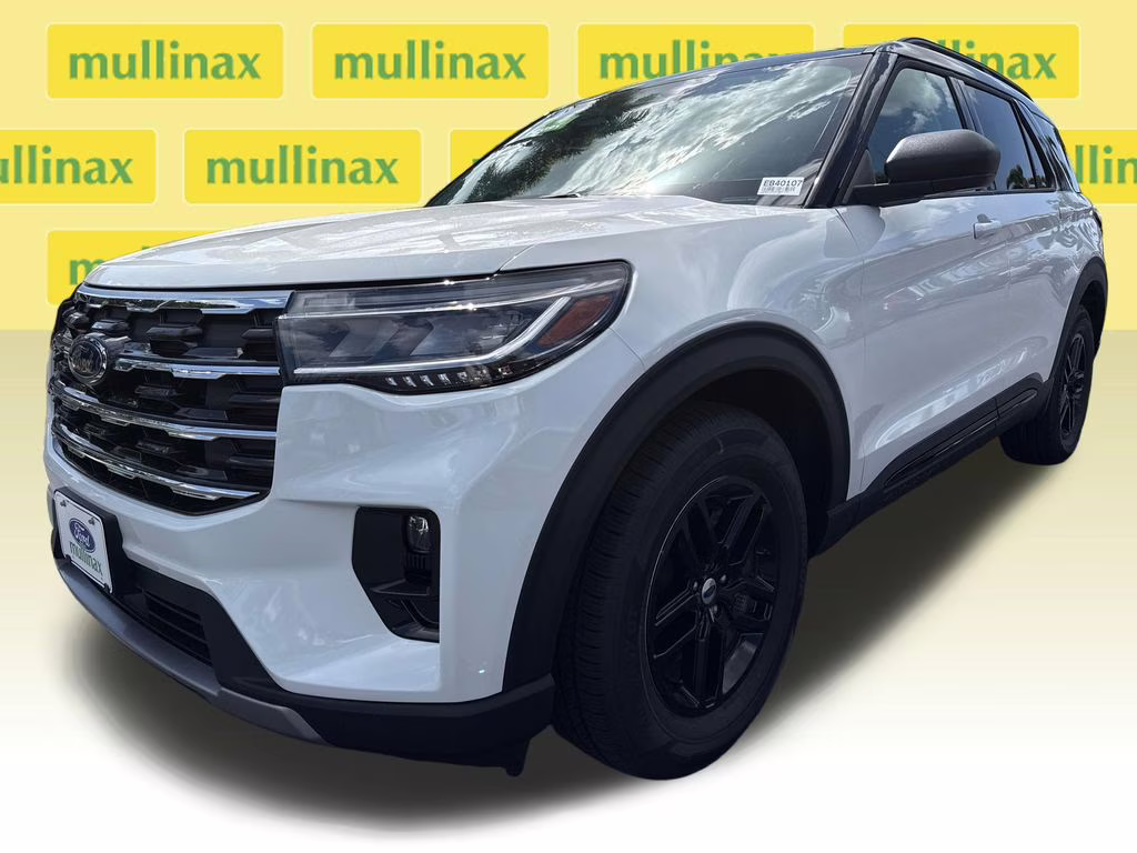 2026 Star White Metallic Tri-Coat Ford Explorer Active RWD SUV