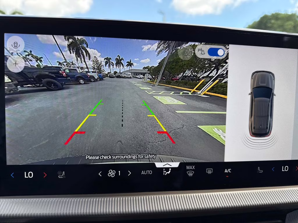 2026 Star White Metallic Tri-Coat Ford Explorer Active RWD SUV