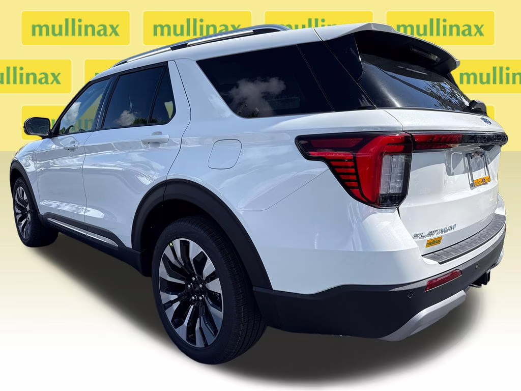 2026 Star White Metallic Tri-Coat Ford Explorer Platinum 4X4 SUV