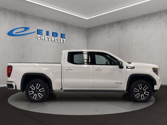 2024 Summit White GMC Sierra 1500 AT4 4X4 Truck