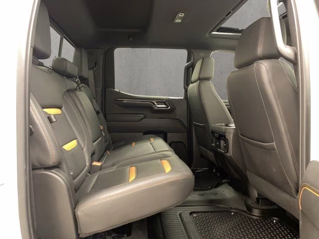 2024 Summit White GMC Sierra 1500 AT4 4X4 Truck