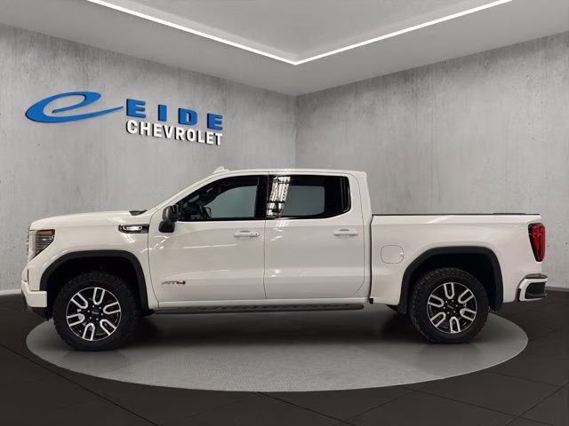 2024 Summit White GMC Sierra 1500 AT4 4X4 Truck