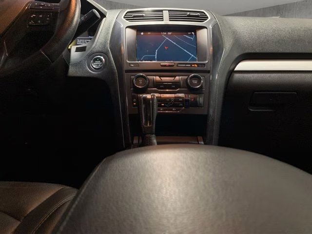 2017 Magnetic Metallic Ford Explorer XLT 4X4 SUV