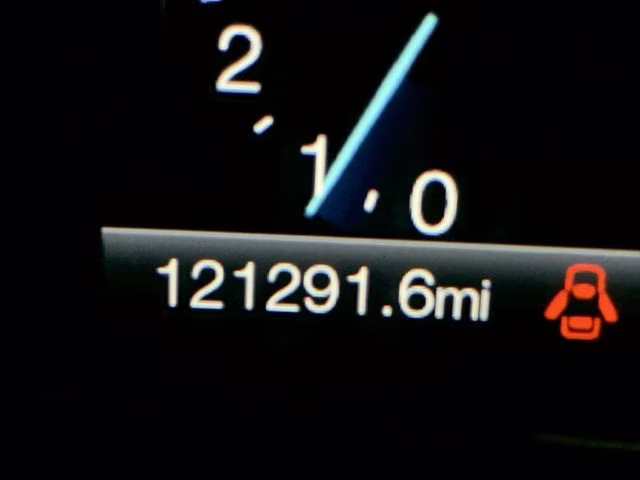 2017 Magnetic Metallic Ford Explorer XLT 4X4 SUV