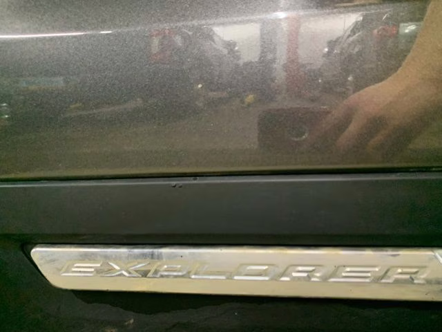 2017 Magnetic Metallic Ford Explorer XLT 4X4 SUV