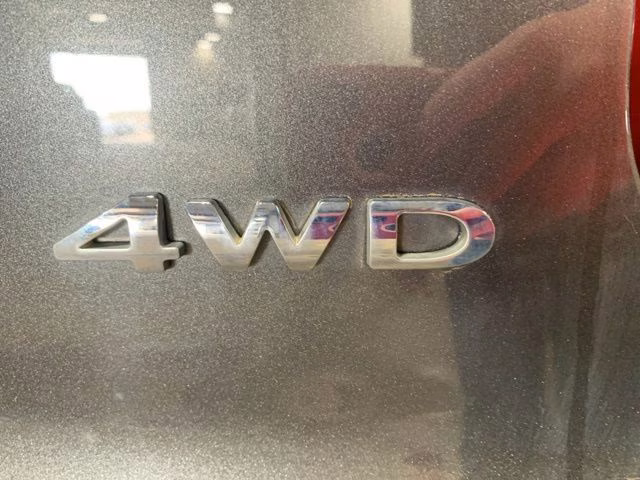 2017 Magnetic Metallic Ford Explorer XLT 4X4 SUV