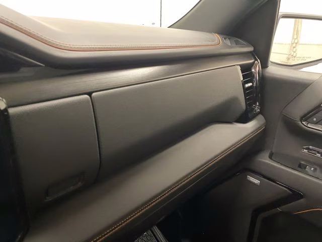 2024 Summit White GMC Sierra 1500 AT4 4X4 Truck