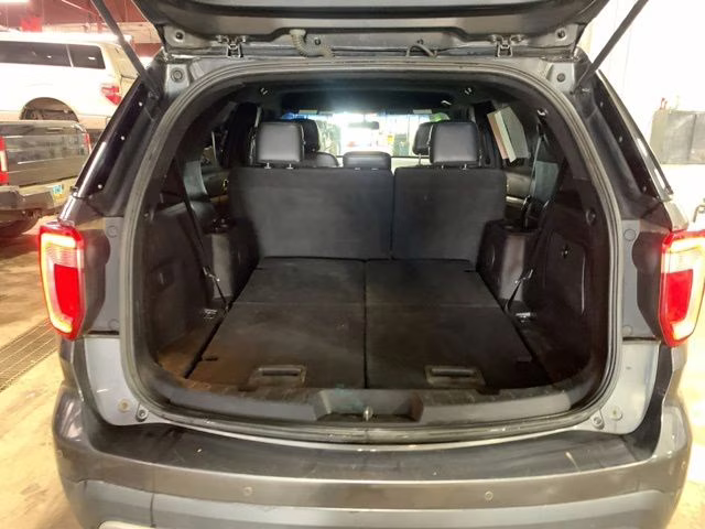 2017 Magnetic Metallic Ford Explorer XLT 4X4 SUV