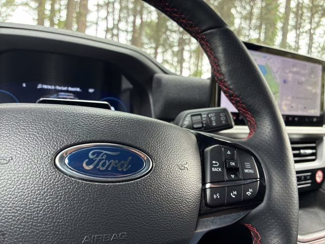 2025 Gray Metallic Ford Explorer ST-Line 4X4 SUV