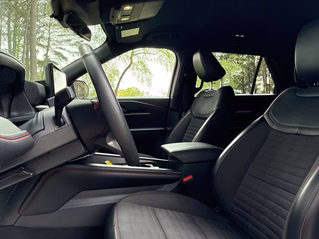 2025 Gray Metallic Ford Explorer ST-Line 4X4 SUV