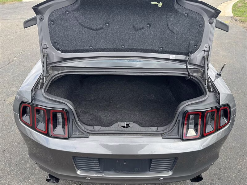 2014 Sterling Gray Metallic Ford Mustang V6 RWD Coupe