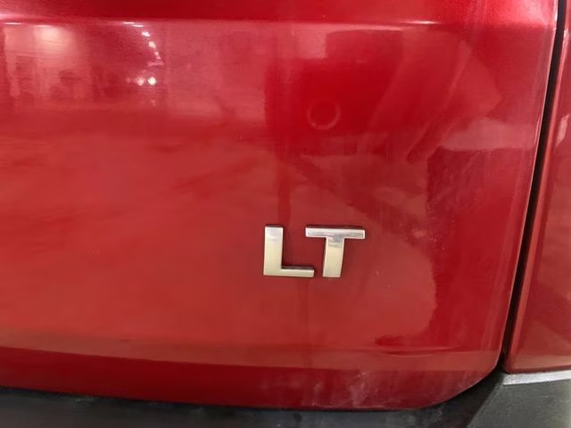 2023 Radiant Red Tintcoat Chevrolet Traverse LT AWD SUV