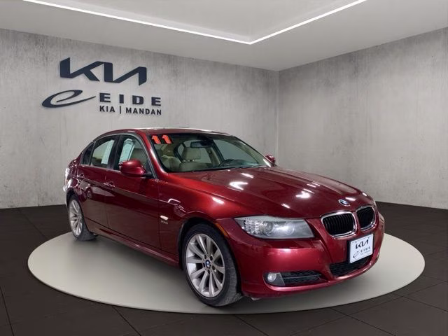 2011 BMW 3 Series 328i xDrive Sedan's photo