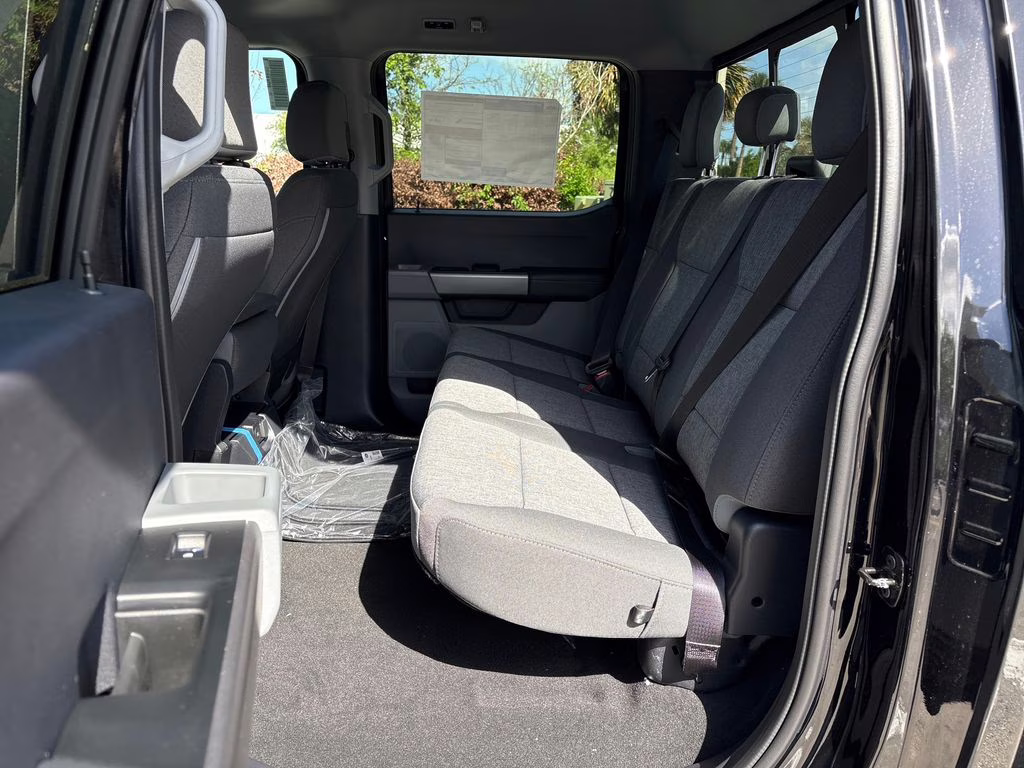 2026 Agate Black Metallic Ford Super Duty F-250 SRW XL 4X4 Truck