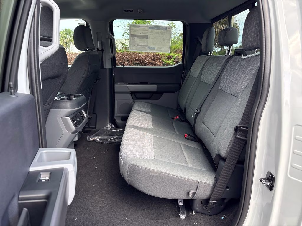 2026 Avalanche Ford Super Duty F-250 SRW XLT 4X4 Truck