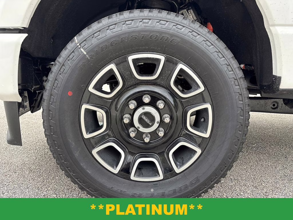 2026 Star White Metallic Tri-Coat Ford Super Duty F-350 SRW Platinum 4X4 Truck