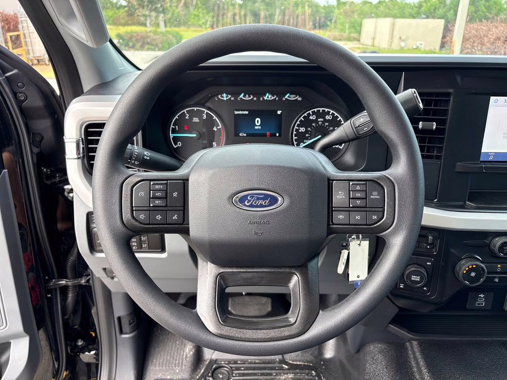 2026 Agate Black Metallic Ford Super Duty F-350 SRW XL 4X4 Truck