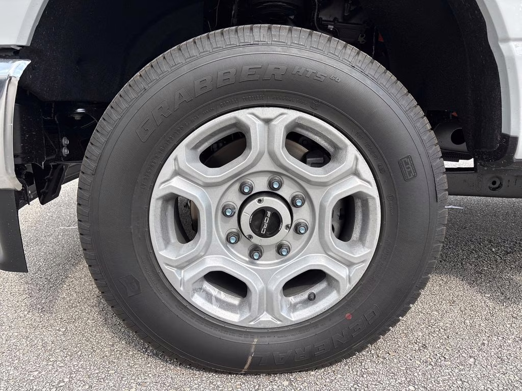 2026 Avalanche Ford Super Duty F-250 SRW XLT 4X4 Truck