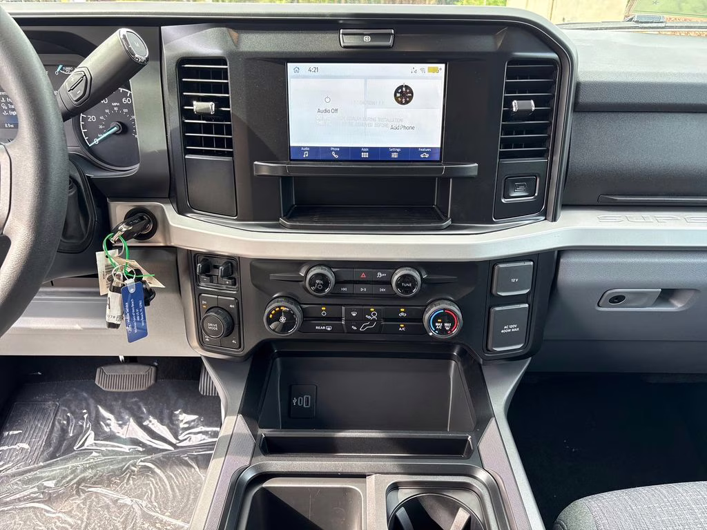 2026 Avalanche Ford Super Duty F-250 SRW XLT 4X4 Truck