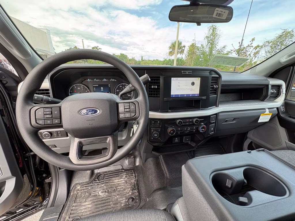 2026 Agate Black Metallic Ford Super Duty F-350 SRW XL 4X4 Truck