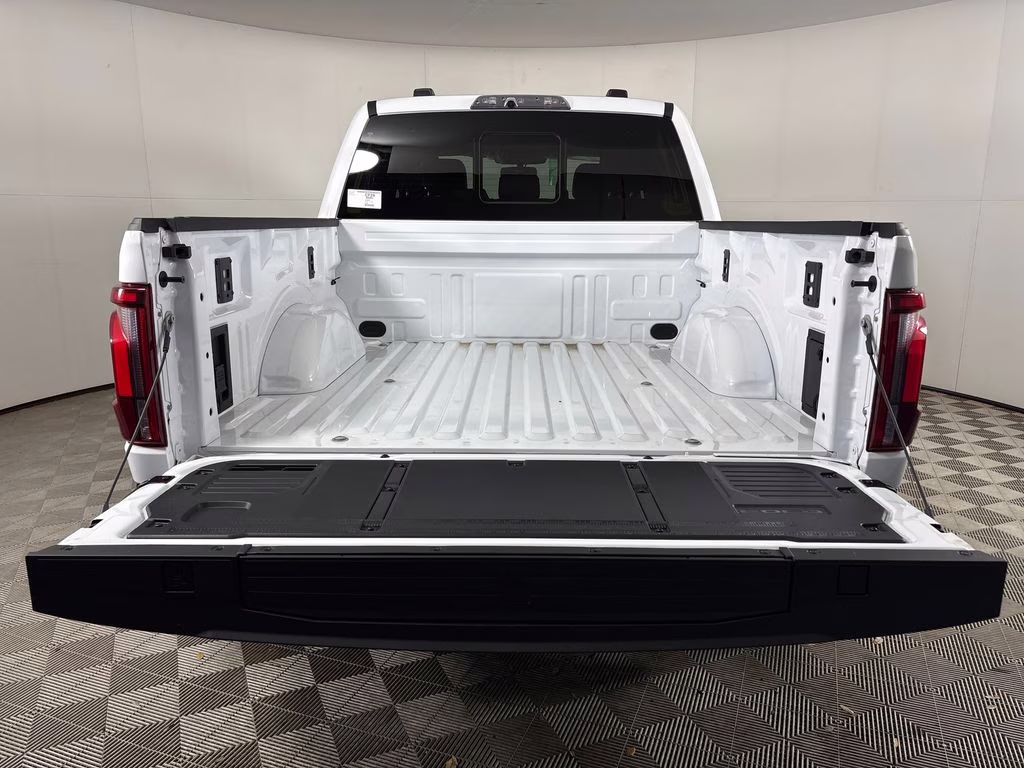 2026 Oxford White Ford F-150 Raptor 4X4 Truck