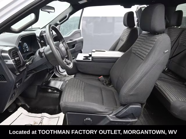 2023 Oxford White Ford F-150 XL 4X4 Truck