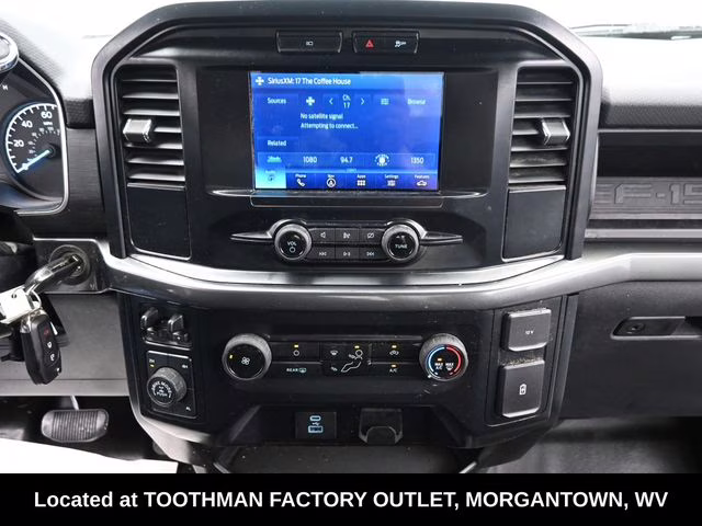 2023 Oxford White Ford F-150 XL 4X4 Truck