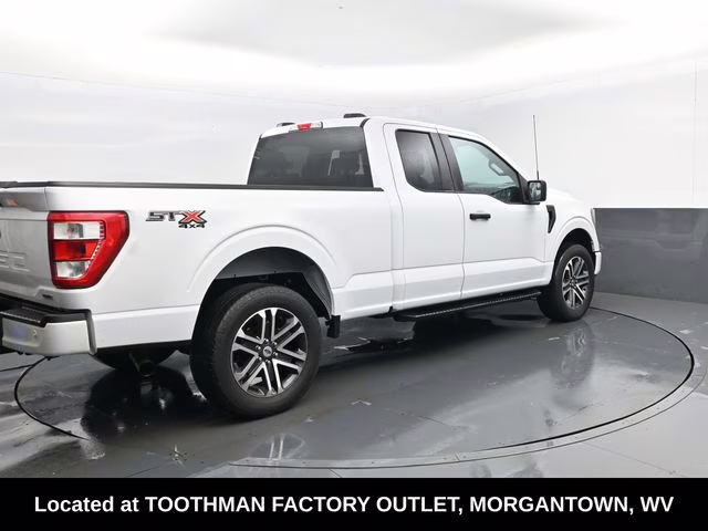 2023 Oxford White Ford F-150 XL 4X4 Truck