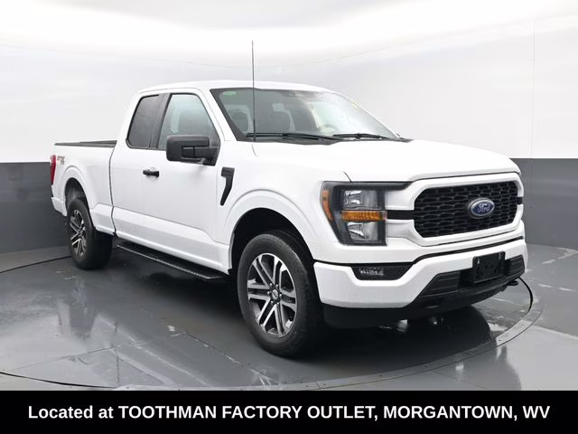 2023 Oxford White Ford F-150 XL 4X4 Truck