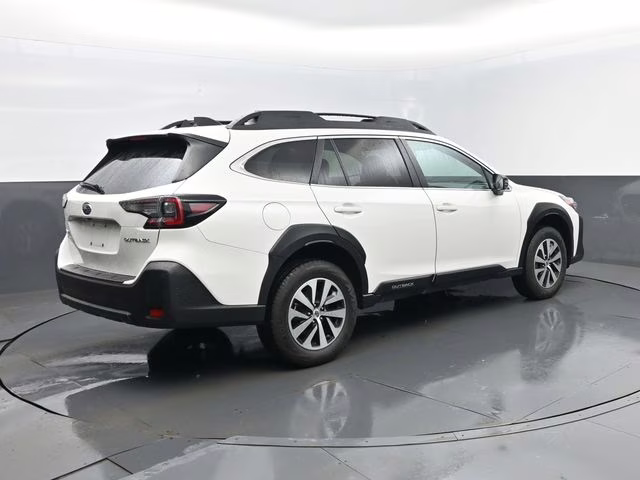 2025 Crystal White Pearl Subaru Outback Premium AWD SUV
