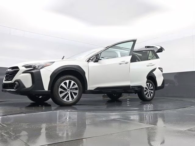 2025 Crystal White Pearl Subaru Outback Premium AWD SUV