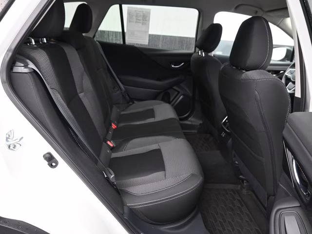 2025 Crystal White Pearl Subaru Outback Premium AWD SUV