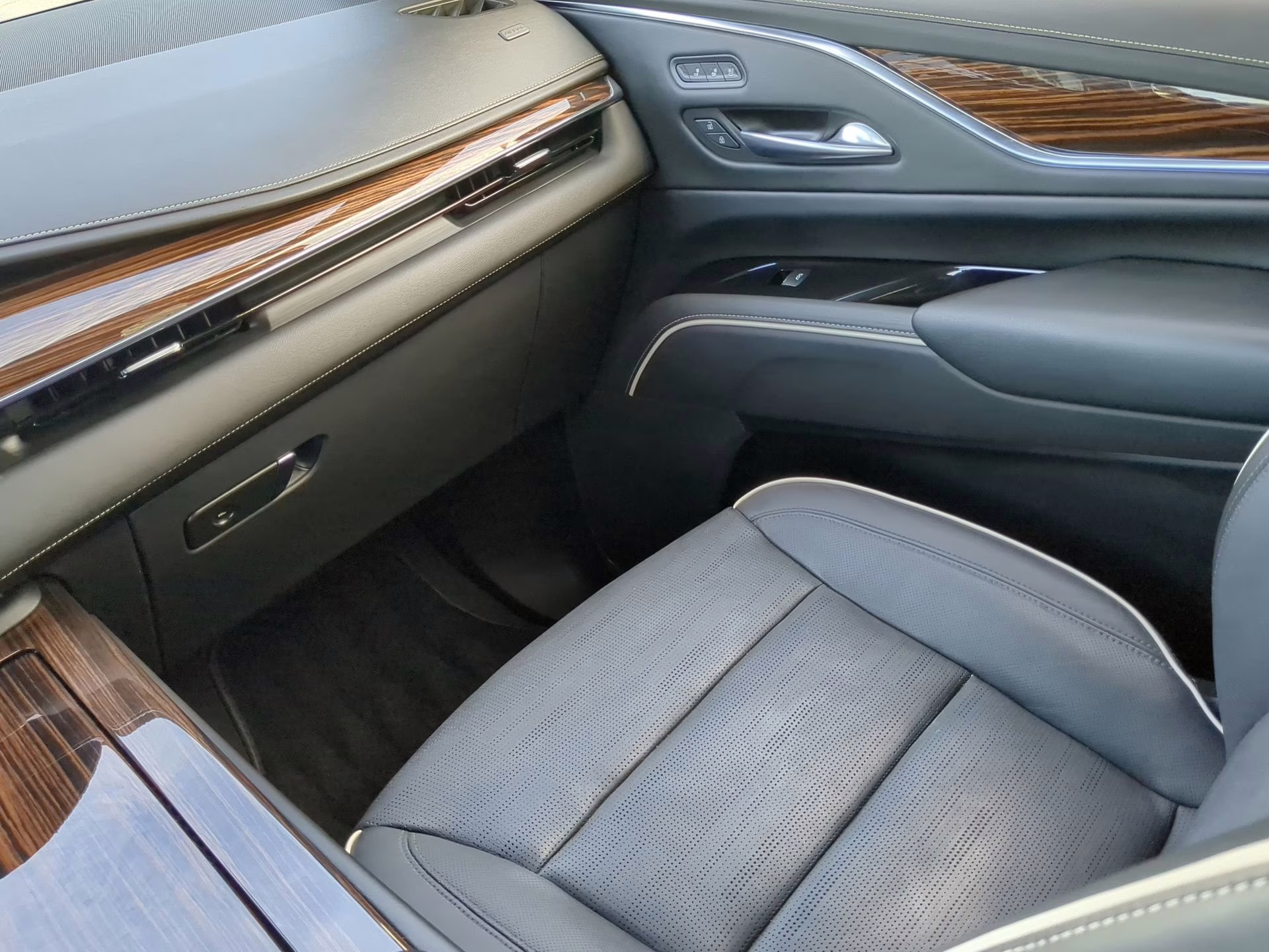 2021 Black Raven Cadillac Escalade ESV Premium Luxury 4X4 SUV