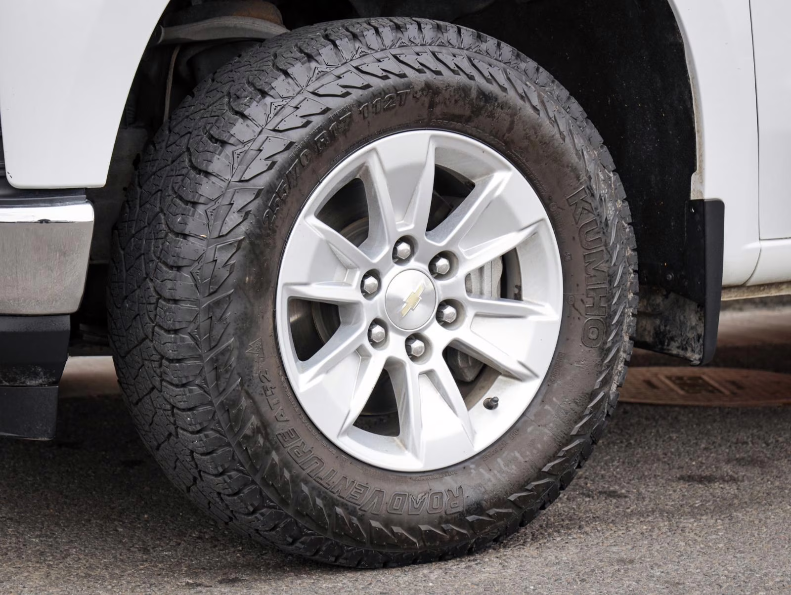 2021 Summit White Chevrolet Silverado 1500 LT 4X4 Truck