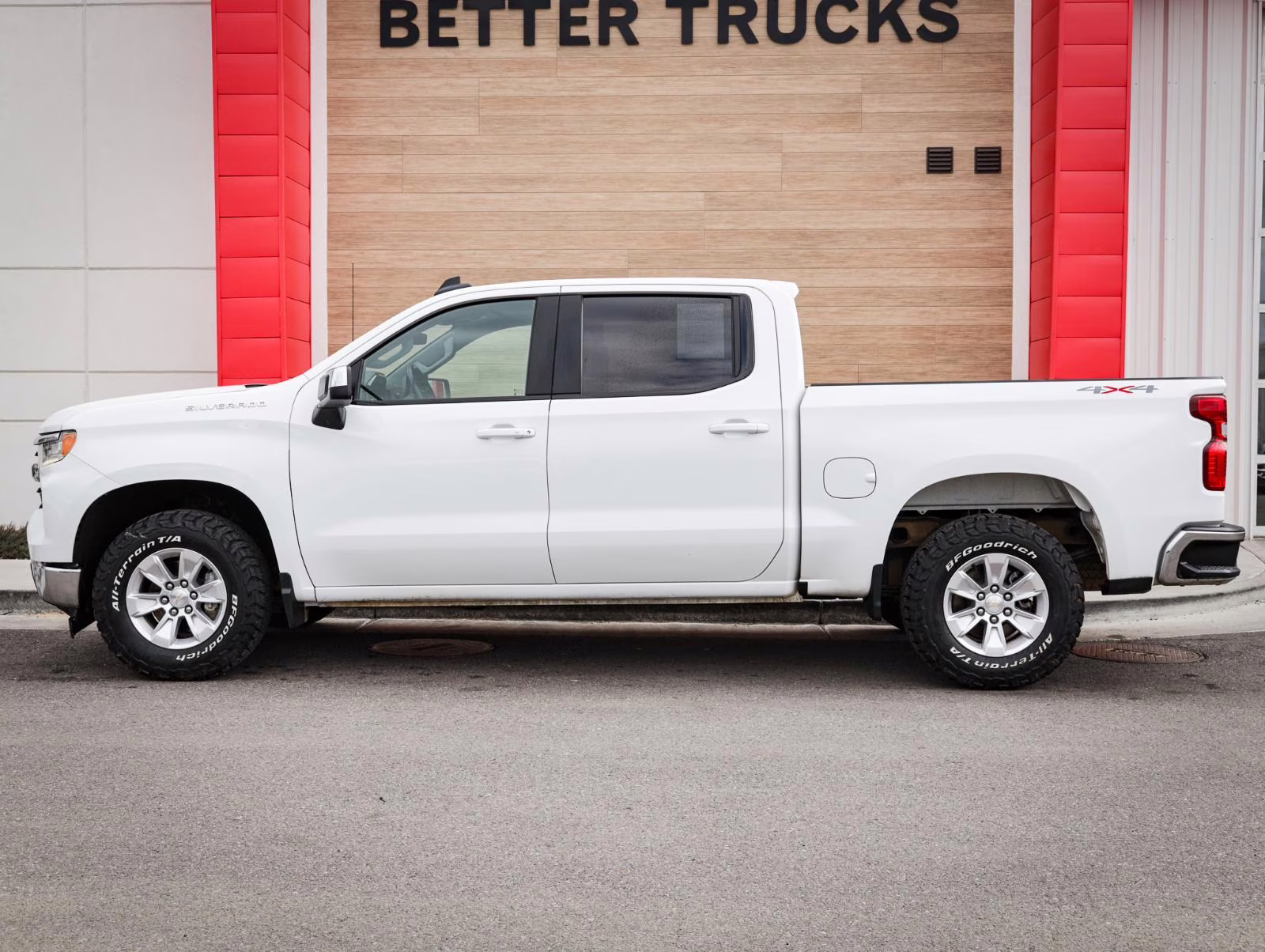 2023 Summit White Chevrolet Silverado 1500 LT 4X4 Truck